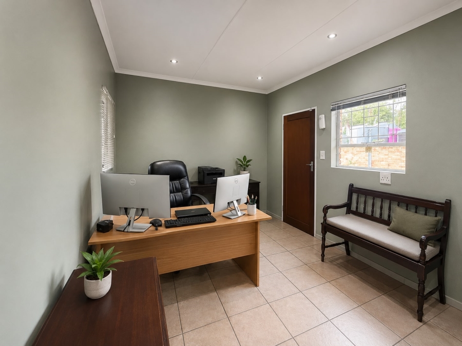 3 Bedroom Property for Sale in Bodorp North West